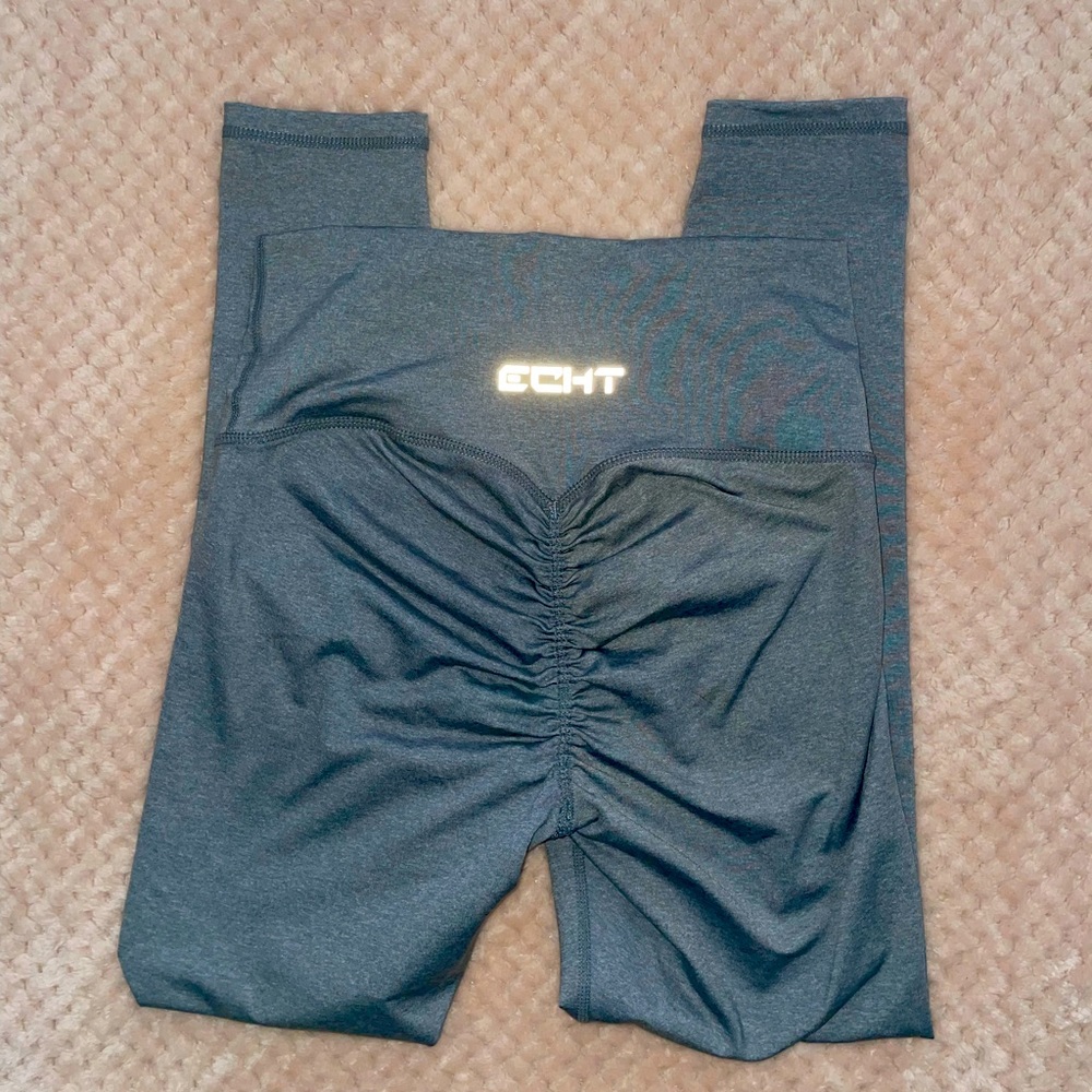 Grey ECHT scrunch booty leggings